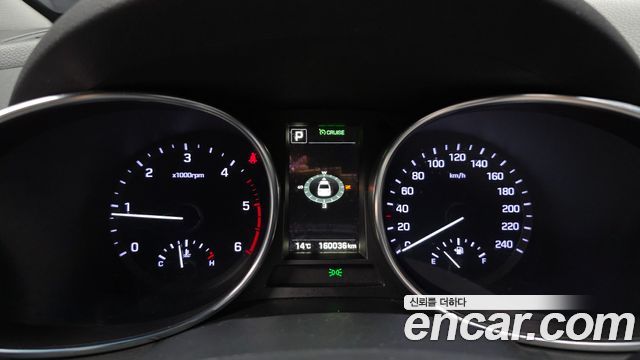 Hyundai Santafe 2016 — photo 8