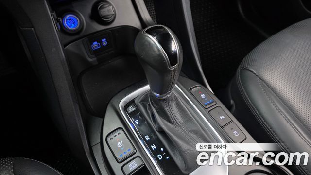 Hyundai Santafe 2016 — photo 9