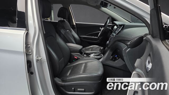 Hyundai Santafe 2016 — photo 11