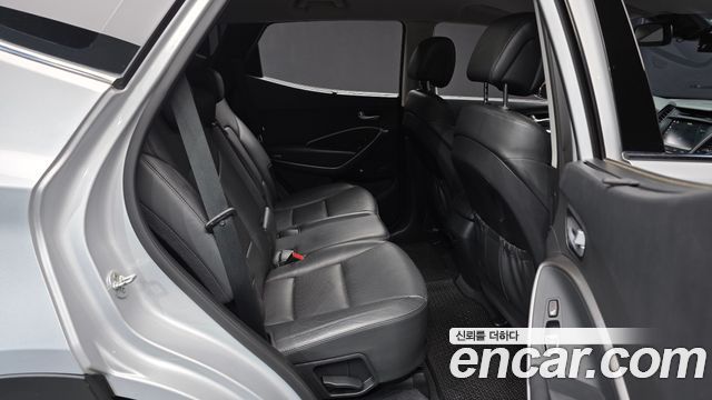 Hyundai Santafe 2016 — photo 12