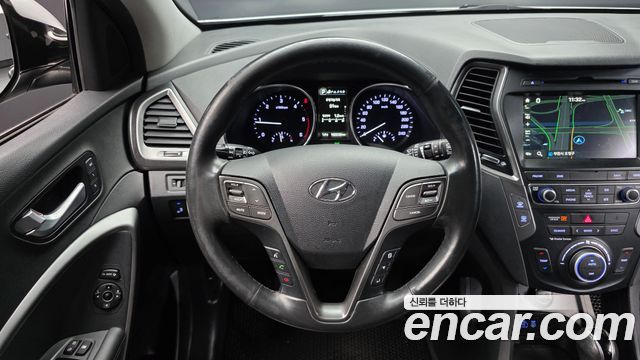 Hyundai Santafe 2016 — photo 13