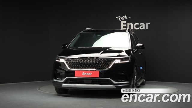 Kia Canival 2023 — photo 3