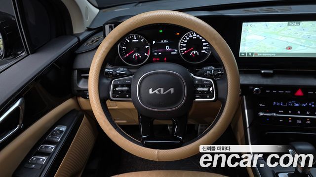 Kia Canival 2023 — photo 13