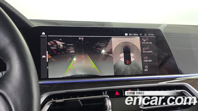 BMW X5 2022 — photo 14