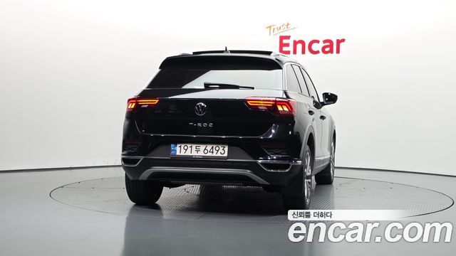 Volkswagen T-Roc 2022 — photo 4