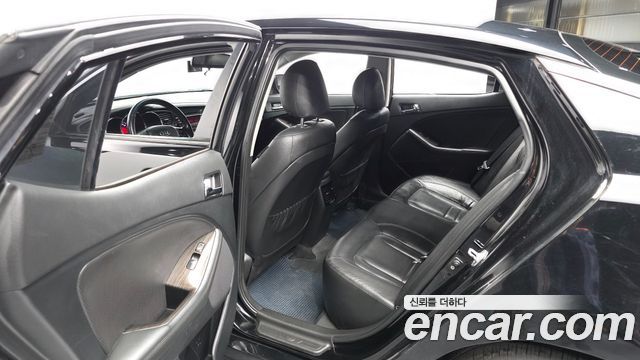 Kia K5 2013 — photo 16