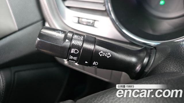 Kia K5 2013 — photo 28