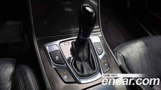 Hyundai Grandeur 2015 — photo 12