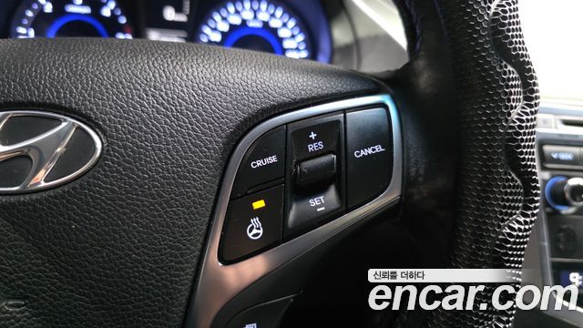 Hyundai Grandeur 2015 — photo 22