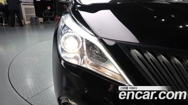 Hyundai Grandeur 2015 — photo 8
