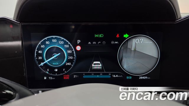 Hyundai AVANTE 2024 — photo 8