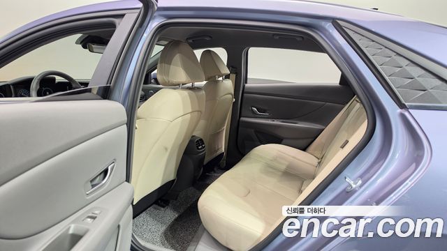 Hyundai AVANTE 2024 — photo 11