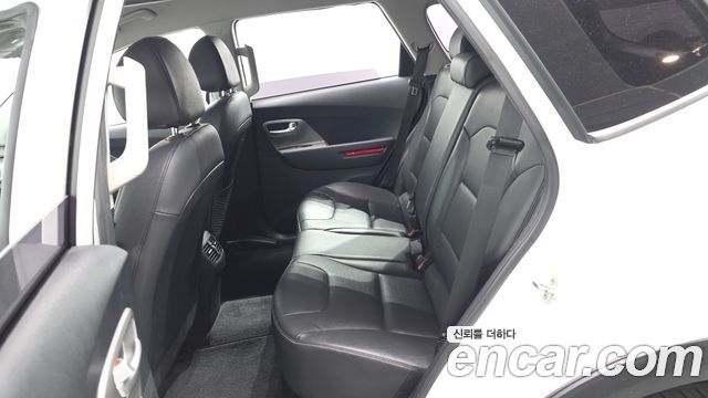 Kia Niro 2023 — photo 18