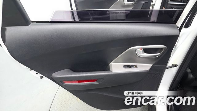 Kia Niro 2023 — photo 15