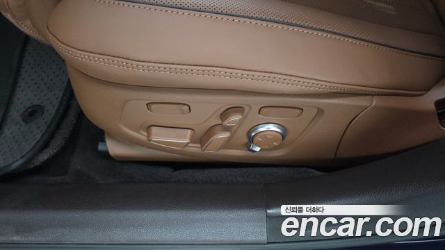 Genesis G90 2021 — photo 33