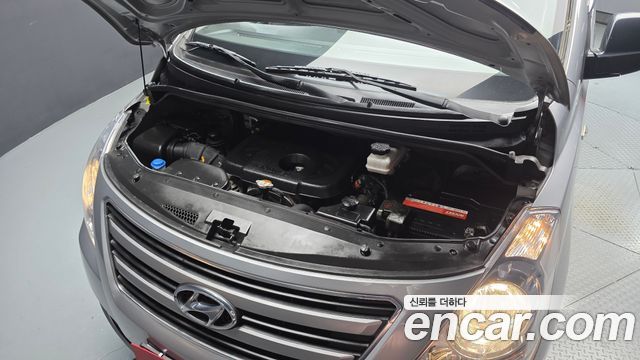 Hyundai Starex 2017 — photo 6