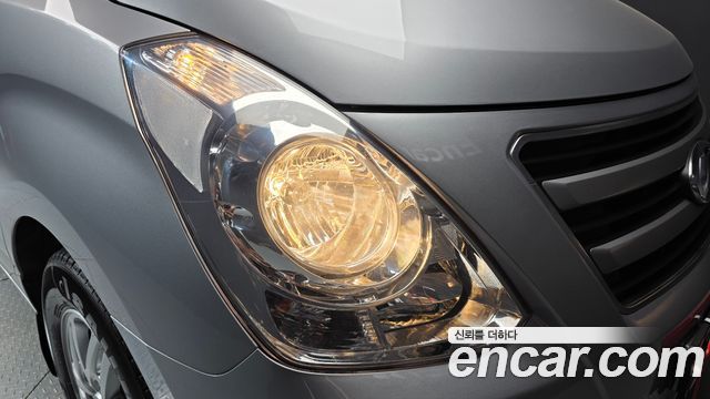 Hyundai Starex 2017 — photo 8