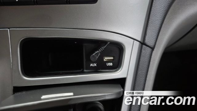 Hyundai Starex 2017 — photo 29