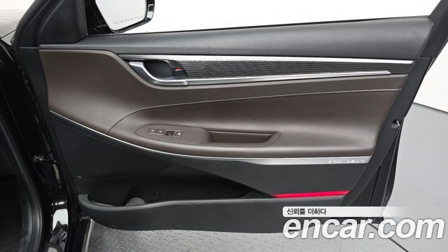 Hyundai Grandeur 2018 — photo 14