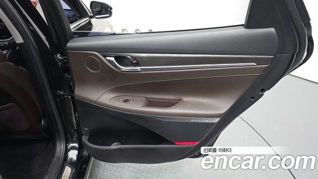 Hyundai Grandeur 2018 — photo 15