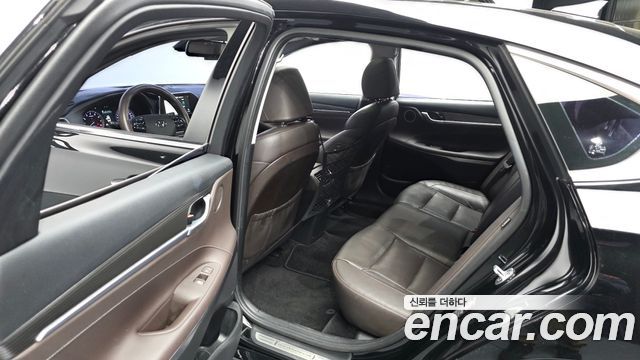 Hyundai Grandeur 2018 — photo 16