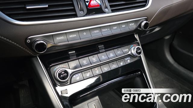 Hyundai Grandeur 2018 — photo 32