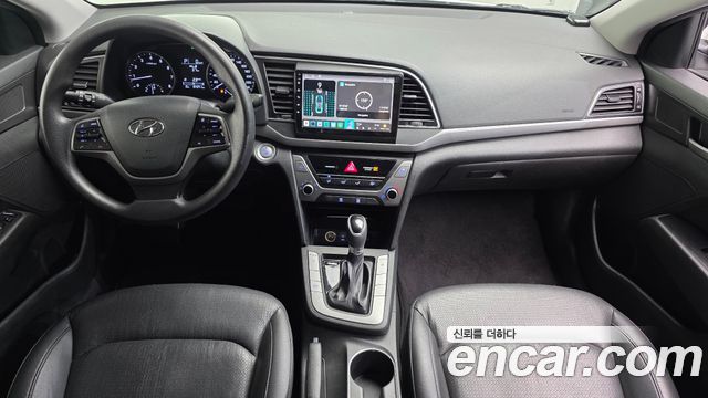 Hyundai AVANTE 2017 — photo 7