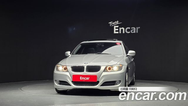 BMW 3-Series 2011 — photo 3