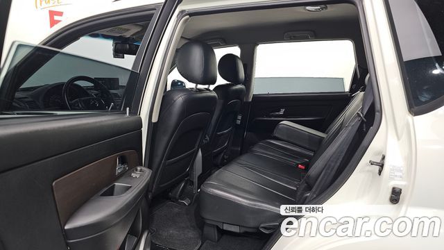 KG Mobility Rexton 2015 — photo 11