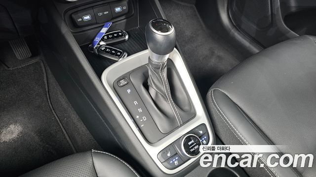 Hyundai Venue 2022 — photo 12