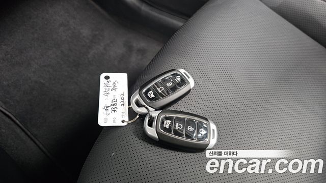 Hyundai Venue 2022 — photo 21