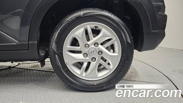 Hyundai Venue 2022 — photo 7