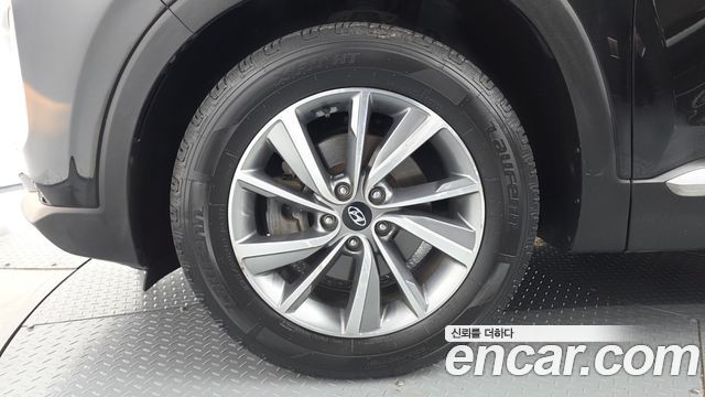 Hyundai Santafe 2019 — photo 5
