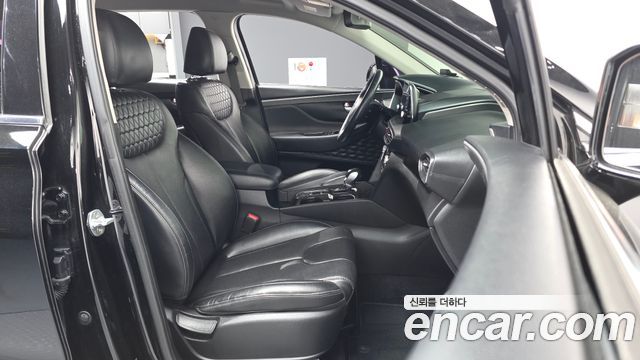 Hyundai Santafe 2019 — photo 11