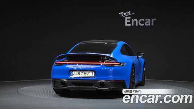 Porsche 911 2022 — photo 4
