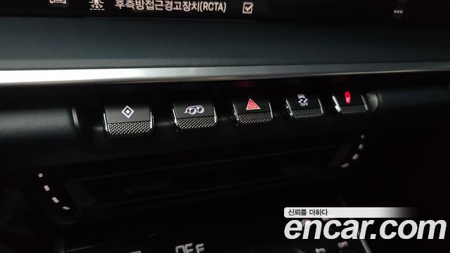 Porsche 911 2022 — photo 24