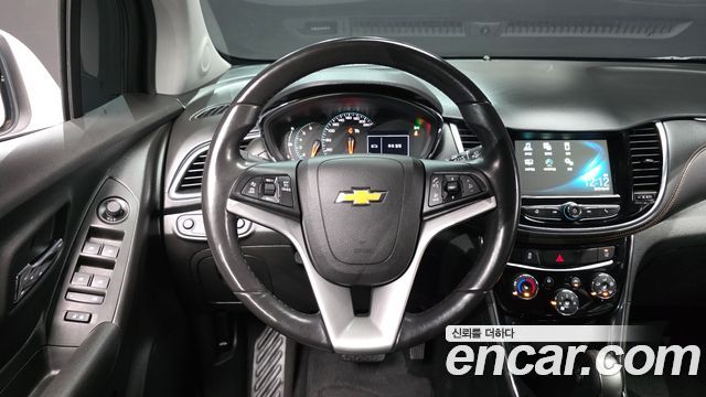 Chevrolet Korea Trax 2018 — photo 12