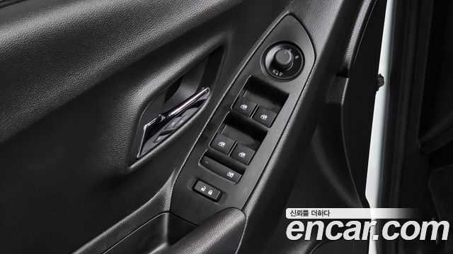 Chevrolet Korea Trax 2018 — photo 16