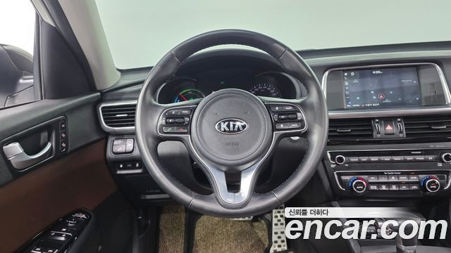 Kia K5 2018 — photo 20