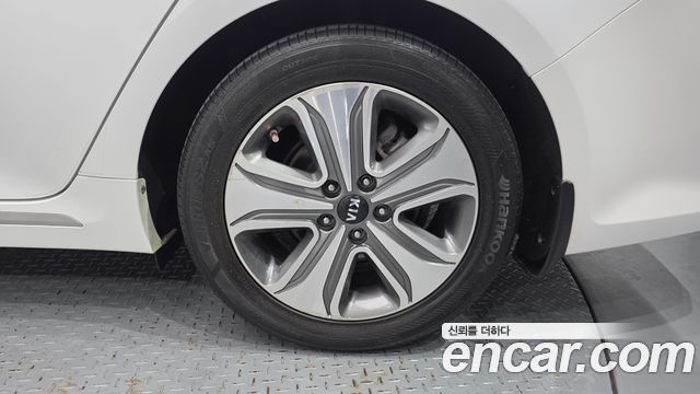 Kia K5 2018 — photo 7
