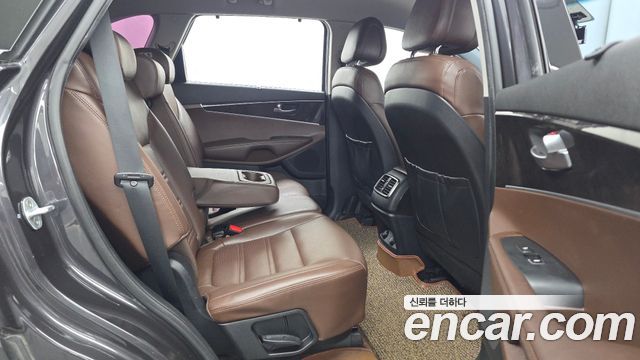 Kia Sorento 2017 — photo 12