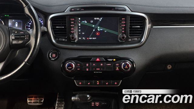 Kia Sorento 2017 — photo 14