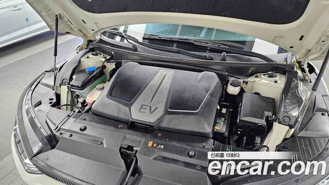 Kia EV6 2023 — photo 6
