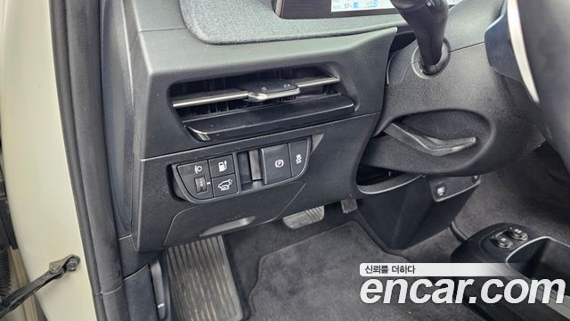 Kia EV6 2023 — photo 25