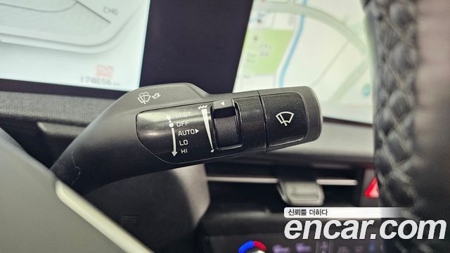 Kia EV6 2023 — photo 26