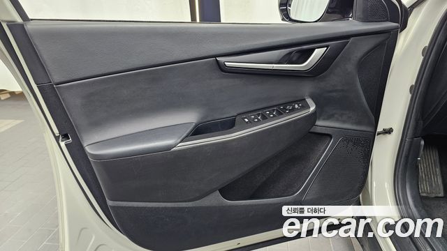 Kia EV6 2023 — photo 14