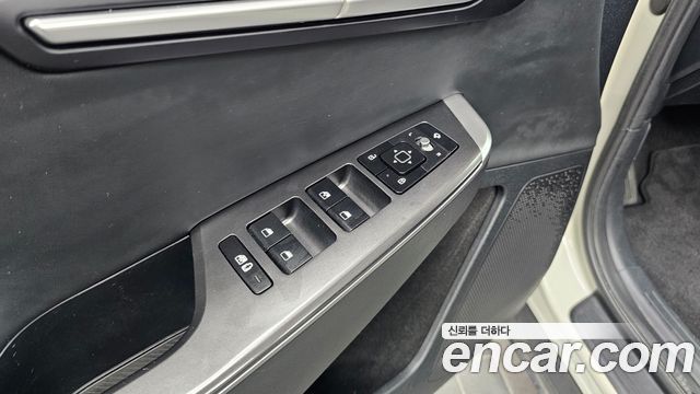 Kia EV6 2023 — photo 27
