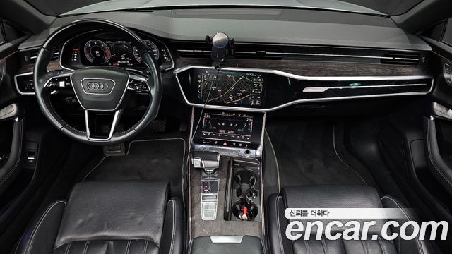 Audi A7 2020 — photo 10