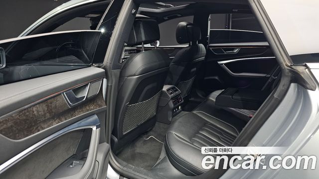 Audi A7 2020 — photo 18