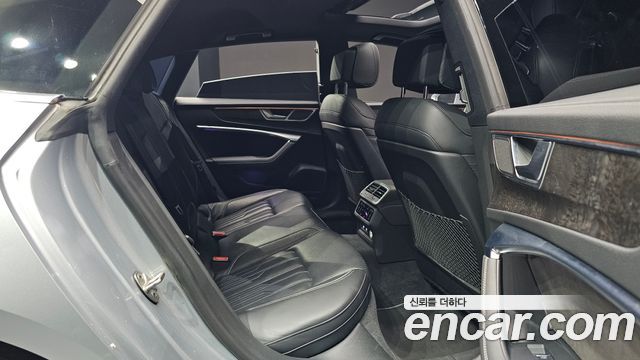 Audi A7 2020 — photo 16
